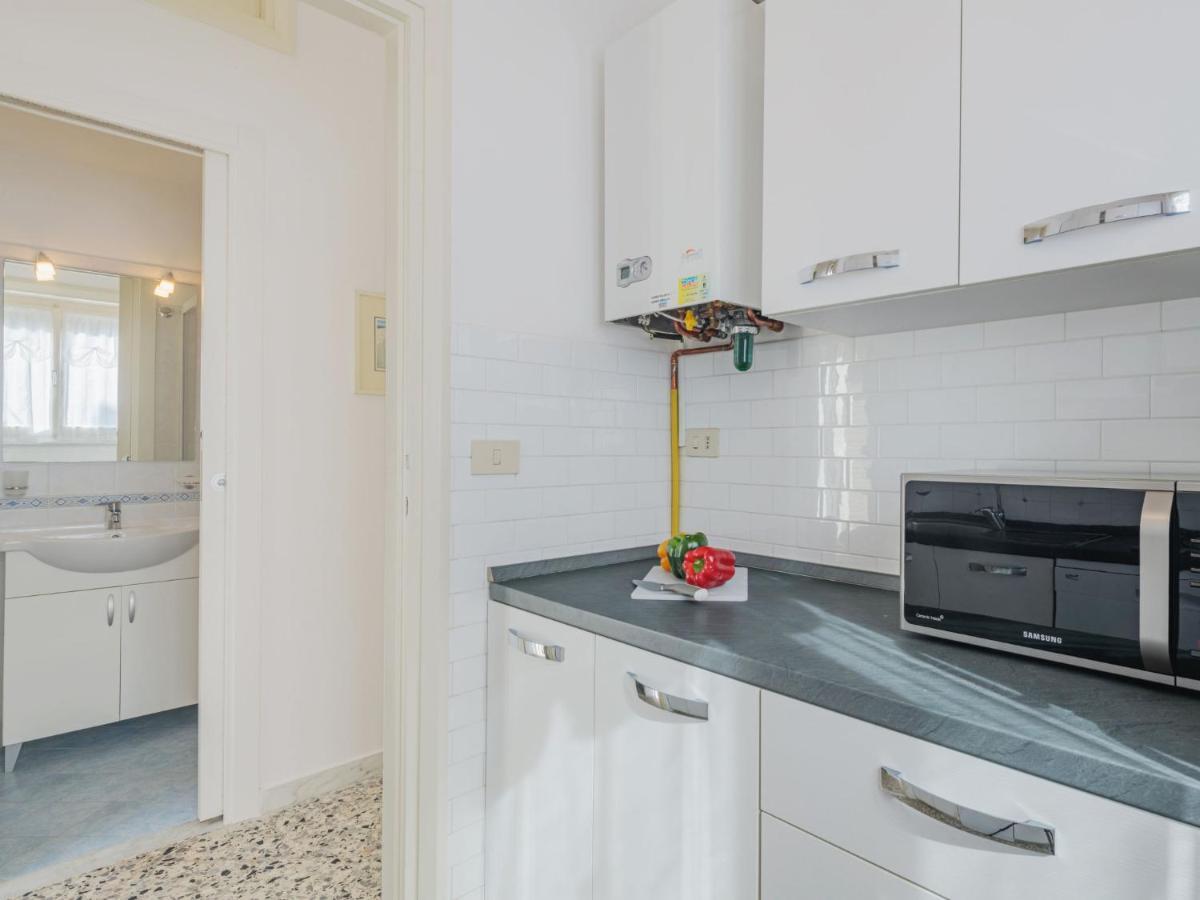 Holiday Home Manuela By Interhome مارينا دي بييتراسانْت المظهر الخارجي الصورة