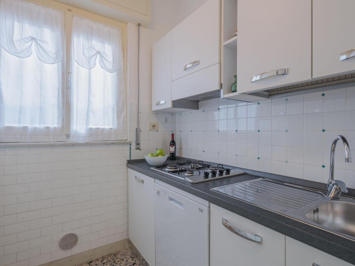 Holiday Home Manuela By Interhome مارينا دي بييتراسانْت المظهر الخارجي الصورة