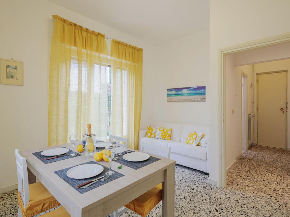 Holiday Home Manuela By Interhome مارينا دي بييتراسانْت المظهر الخارجي الصورة