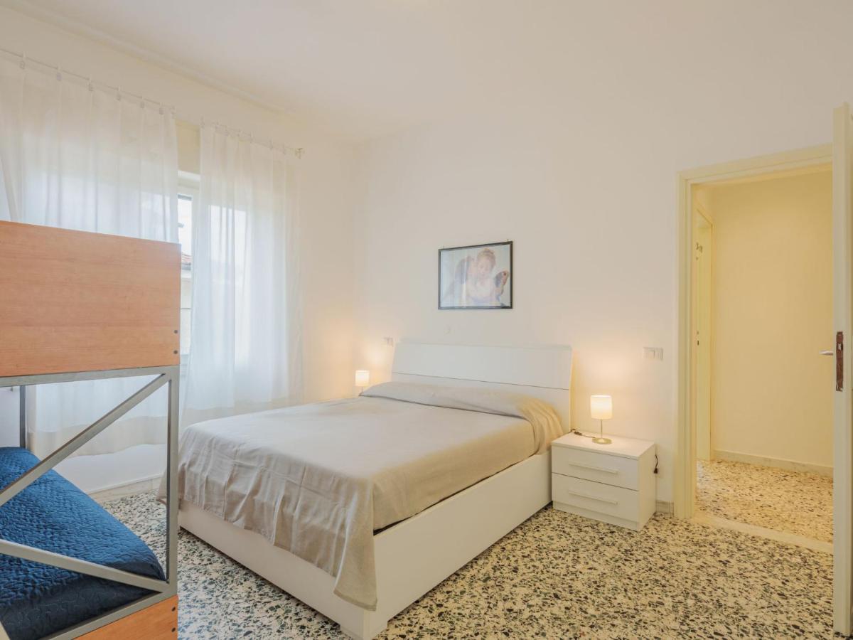 Holiday Home Manuela By Interhome مارينا دي بييتراسانْت المظهر الخارجي الصورة
