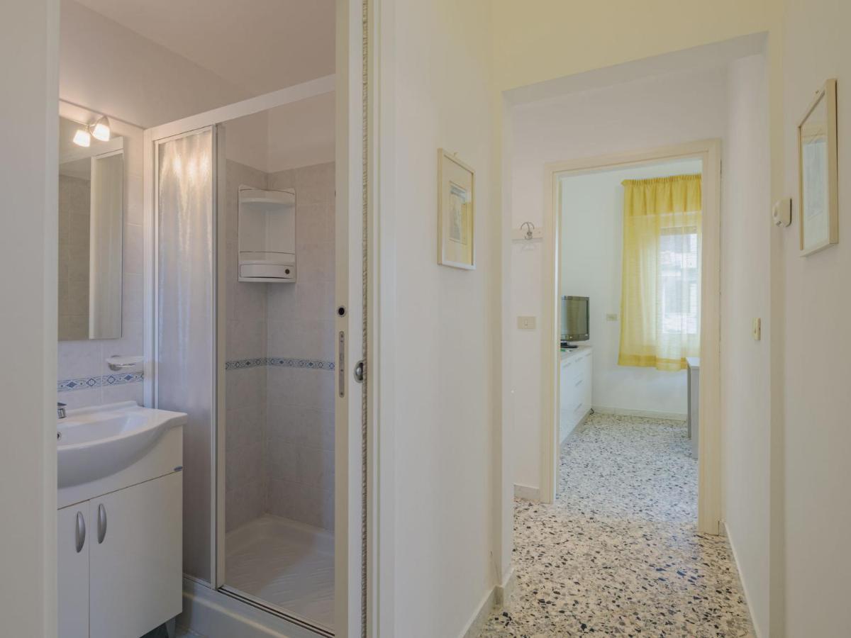 Holiday Home Manuela By Interhome مارينا دي بييتراسانْت المظهر الخارجي الصورة