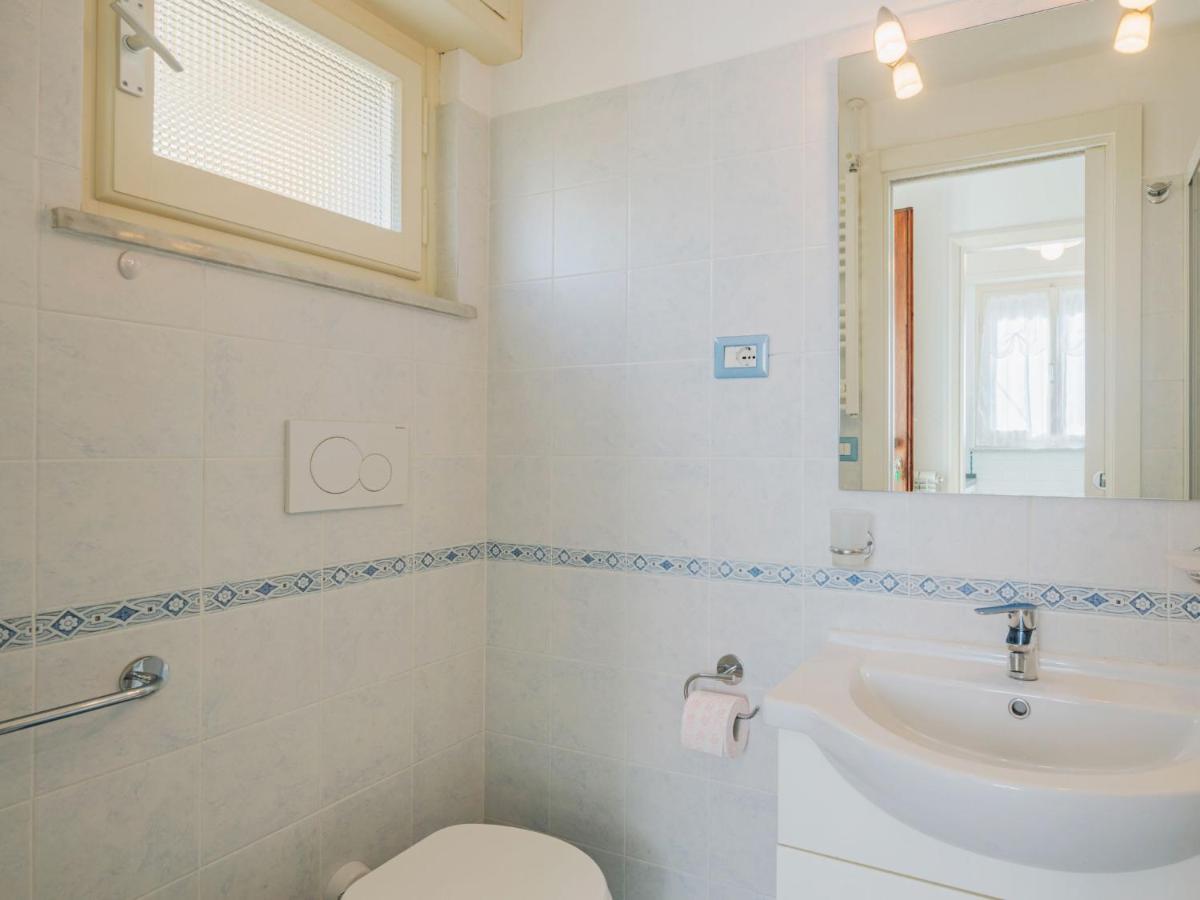 Holiday Home Manuela By Interhome مارينا دي بييتراسانْت المظهر الخارجي الصورة